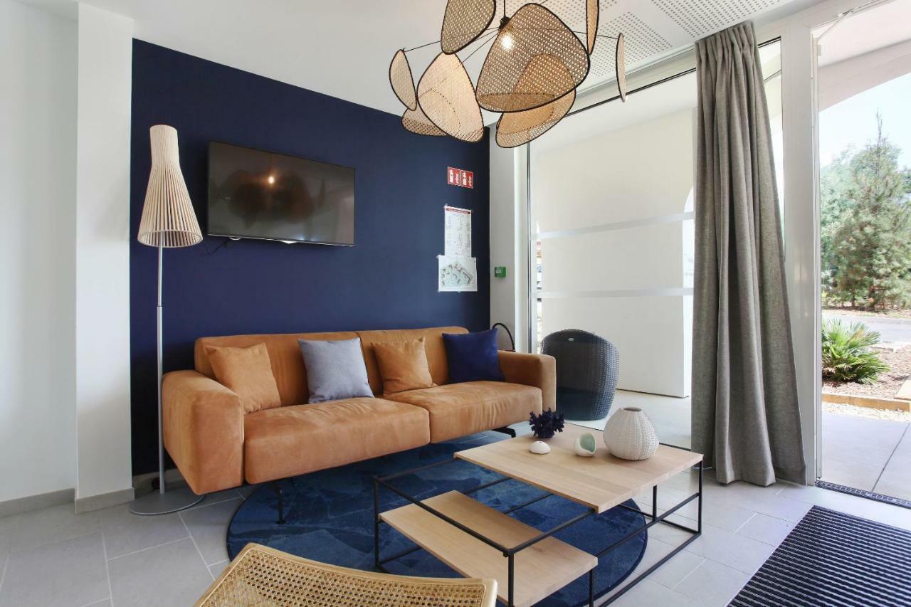 Residence Prestige Odalys Les Canissons Cavalaire-sur-Mer Luaran gambar